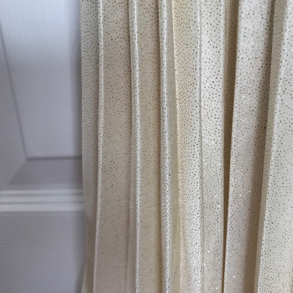 Marc & Maddie Metallic Sequin Pleated Dress Girls Size 14 Gold Short Sleeve - Picture 7 of 11